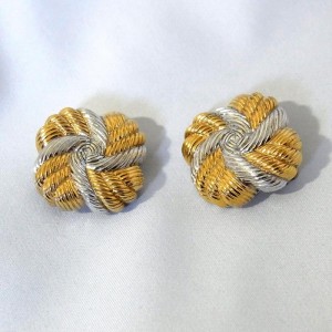 Nina Ricci vintage clip oorbellen earrings grote large Frankrijk France designer perfume Haute Couture  3.JPG
