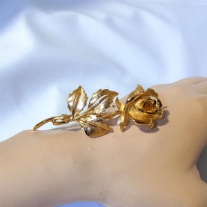 Nina Ricci vintage rose brooch rozen broche grote large Frankrijk France designer perfume 4.JPG