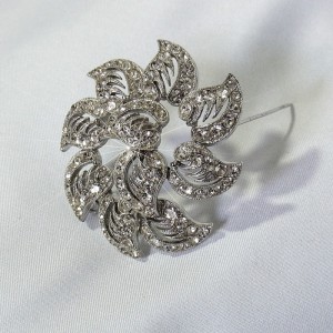 Ora designer brooch broche vintage costume Art Deco 1950s 50er jaren America American Amerikaanse rhodium plated gerodaneerd 1.JPG