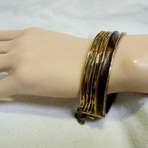 Harrie Harry Lenferink Dutch design Nederlands artist kunstenaar bronze bronzen bracelet armband spang hinged safety chain veiligheidsketting  modernist organic designer 3.JPG