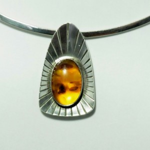 Modernist fischland Georg Kramer art deco silver pendant a.JPG