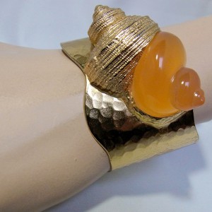 Christian Dior Paris Dune Parfums vintage designer statement cuff bracelet shell spang armband slakenhuis schelp 1987 Robert Goosens 1.JPG