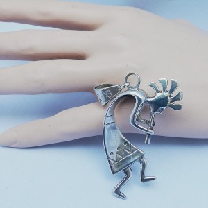 Indiaanse fluitspeler kokopelli flute player  gemerkt sterling silver zilveren  Masha Native American 1.jpg