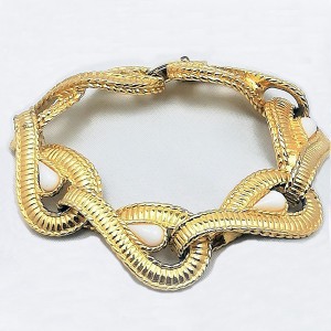 Givenchy designer schakel bracelet link armband vintage gold tone gilded vergulde Paris France French Frans haute Couturre 4.jpg