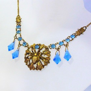 Czechoslovakia Egyptian Revival Egyptian Egyptische necklace collier ketting met insects insecten facetted glass spider designer vintage old antiek antique 1930s 30er jaren 2.jpg