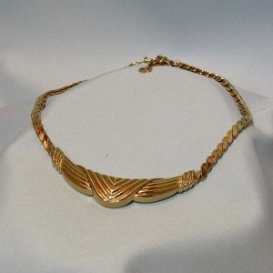 Christian Dior vintage designer necklace  collier ketting god tone goudkleurig costume c.JPG