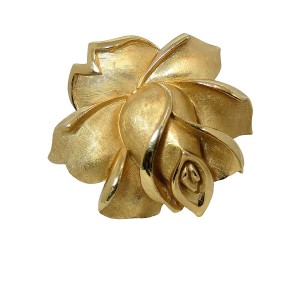 Crown Kroon Trifari rose brooch rosen broche gold plated goud vergulde goldtone metal vintage designer American America Amerika Amerikaans 1950s 1960s 50er 60er jaren 4a.jpg